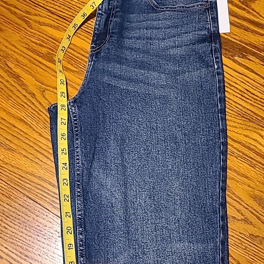 NWT Calvin Klein Straight Leg Jeans - Ladies 8 - Picture 8 of 12